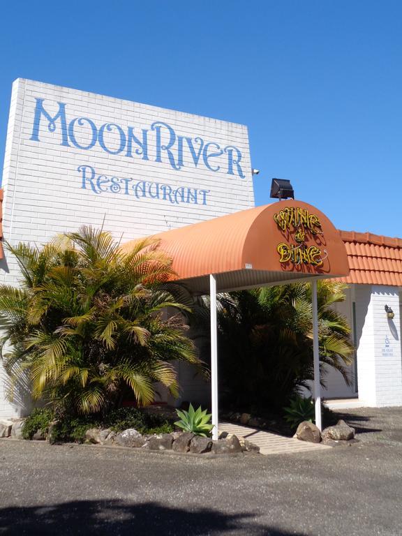 קמפסי Moon River Motor Inn מראה חיצוני תמונה